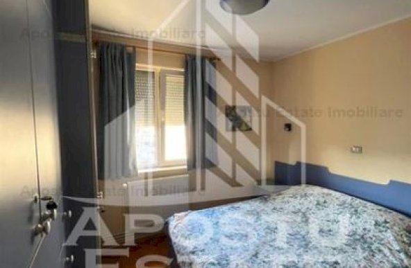 Apartament ultracentral 3 camere,  centrala proprie