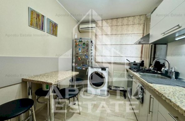 Apartament cu doua camere, etaj itermediar, calea Aradului