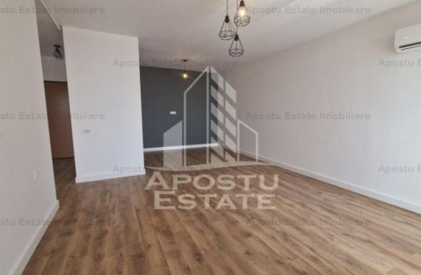 Apartament cu 2 camere si balcon, parcare inclusa, Torontalului