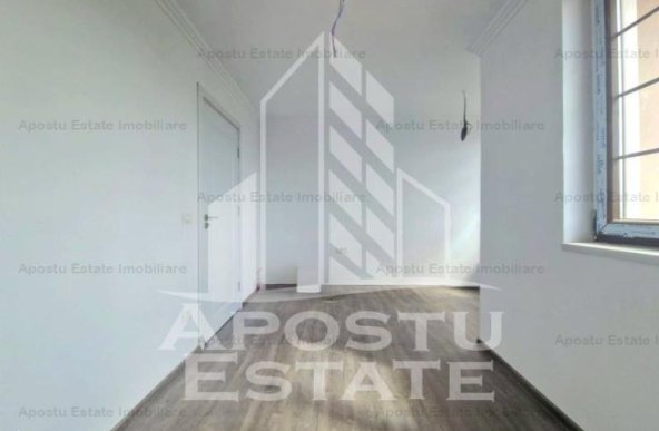 Duplex cu 5 camere  180 mp,zona Aradul Nou