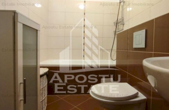 Apartament 3 camere cu loc de parcare, Adora Park