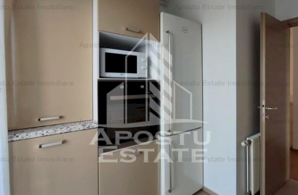 Apartament 3 camere cu loc de parcare, Adora Park