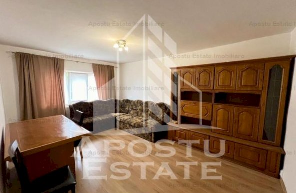 Apartament cu 3 decomandat, camere in zona Aradului