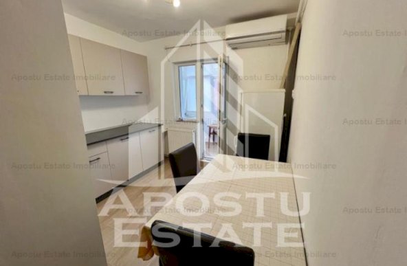 Apartament cu 3 decomandat, camere in zona Aradului