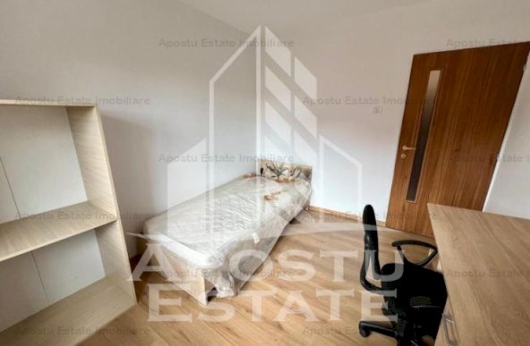 Apartament cu 3 decomandat, camere in zona Aradului