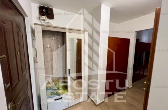 Apartament cu 3 decomandat, camere in zona Aradului