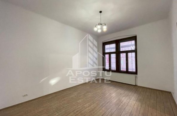 Apartament 2 camere, Piata Unirii, etaj intermediar, ideal investitie