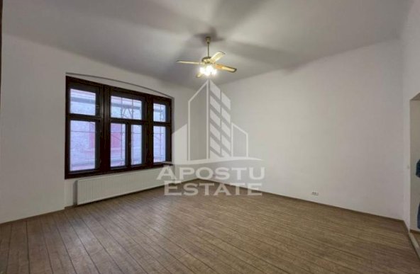 Apartament 2 camere, Piata Unirii, etaj intermediar, ideal investitie