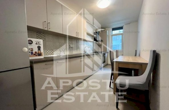 Apartament cu 2 camere, decomandat, in zona Circumvalatiunii