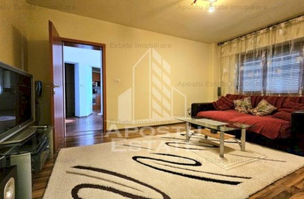 Apartament cu 3 camere, 85mp, Open space, in zona P-ta Spitalului