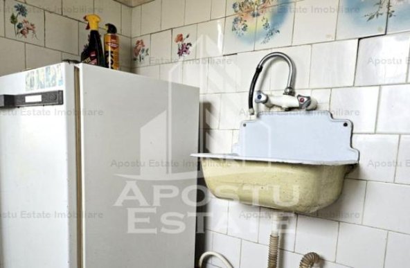 Apartament 3 camere, de vanzare, la Fortuna, Arad.