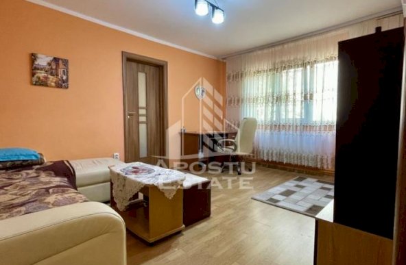 Apartament cu 2 camere etajul intai bloc izolat centrala Blascovici