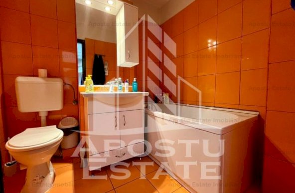 Apartament 2 camere , decomandat ,  zona Bucovina