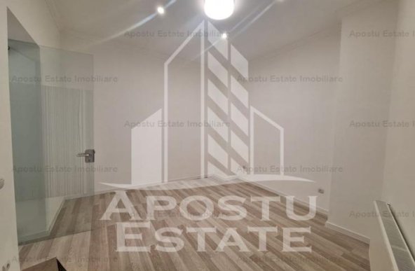 Apartament cu 4 camere si 2 intrari, 80 mp utili, Ultracentral