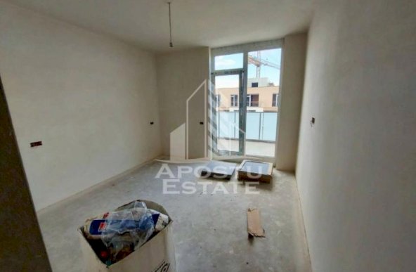 Penthouse cu terasa de 70 mp , zona Torontalului