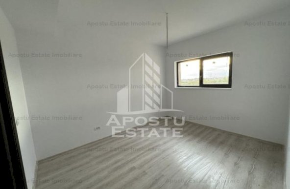 Duplex situat Central cu 4 camere si 3 bai in Mosnita Noua