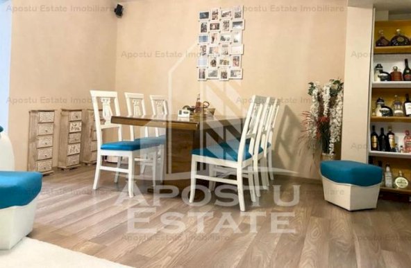 Apartament cu 4 camere,2 bai, centrala proprie, zona Micalaca