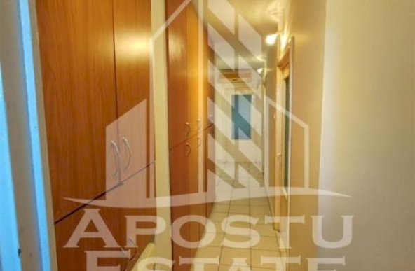 Apartament 4 camere decomandat zona Centrala