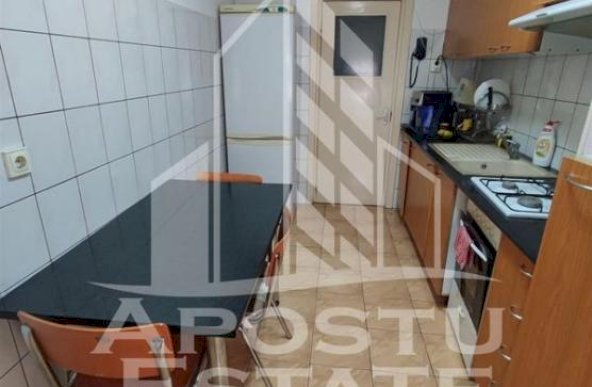 Apartament 4 camere decomandat zona Centrala