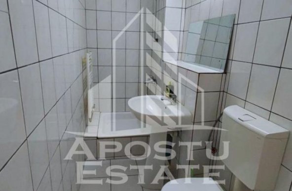 Apartament 4 camere decomandat zona Centrala