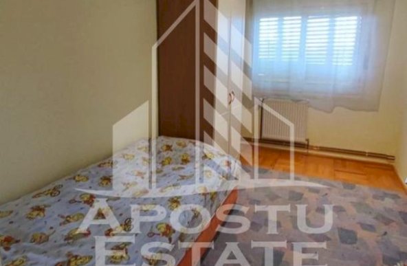 Apartament 4 camere decomandat zona Centrala