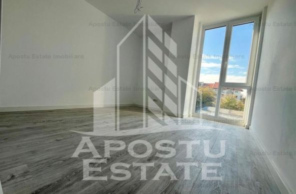 Apartament nemobilat cu 2 camere open space zona Simion Barnutiu