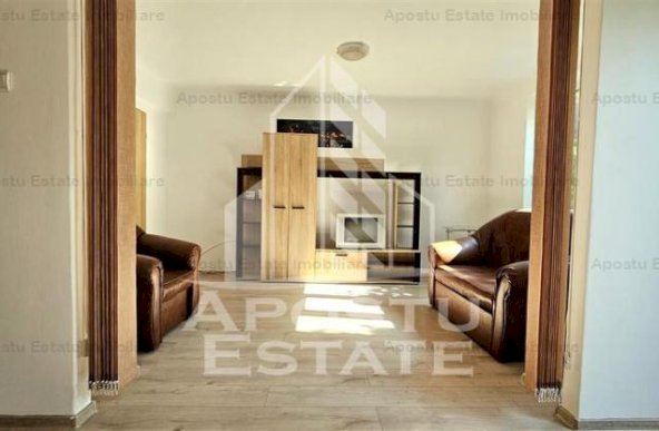 Apartament cu 3 camere 57mp Semidecomandat in zona Complex Studentesc