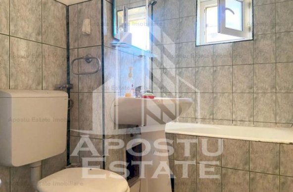 Apartament cu 3 camere 86mp decomandat zona Micalaca