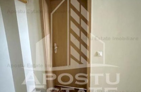 Apartament cu 2 camere in zona Aradului loc de parcare