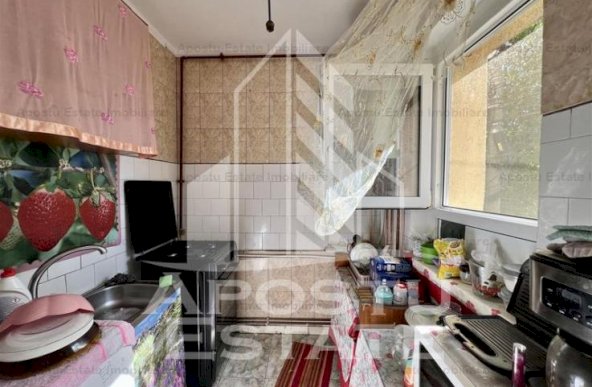 Apartament 2 camere, etajul intai, Complexul Studentesc