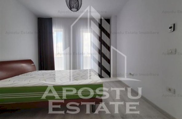 Apartament cu 3 camere, 2 bai, loc de parcare, bloc nou, Aradului