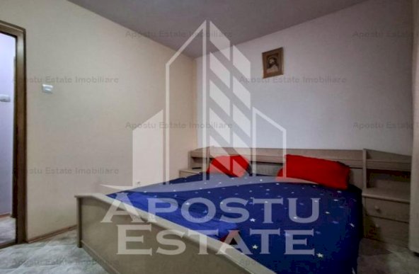 Apartament cu 2 camere semidecomandat centru