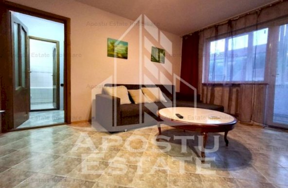 Apartament cu 2 camere semidecomandat centru