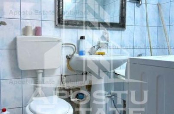 Apartament 3 camere, decomandat, zona Ultracentrala