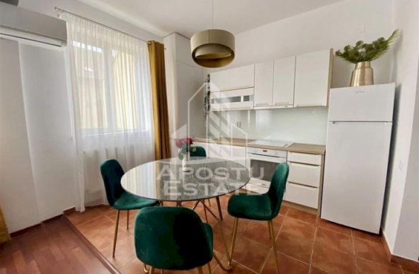 Penthouse pe 2 niveluri zona Odobescu