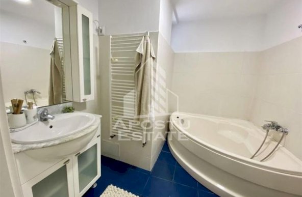 Penthouse pe 2 niveluri zona Odobescu