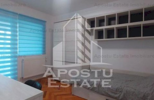 Apartament cu 3 camere  decomandat in zona Maranata