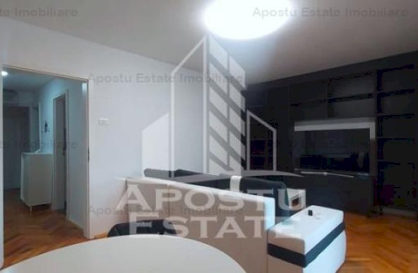 Apartament cu 3 camere  decomandat in zona Maranata