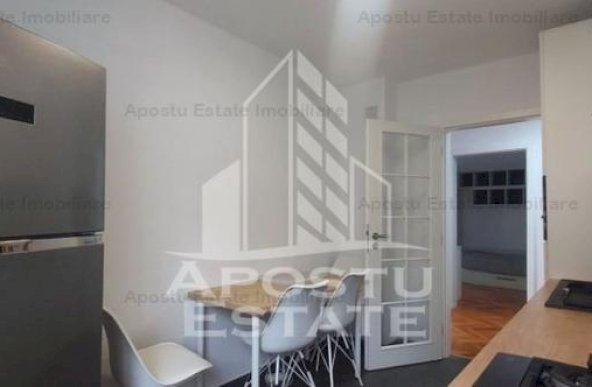 Apartament cu 3 camere  decomandat in zona Maranata