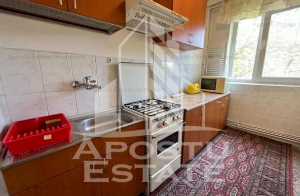 Apartament 2 cameresemidecomandat Zona Piata Doina