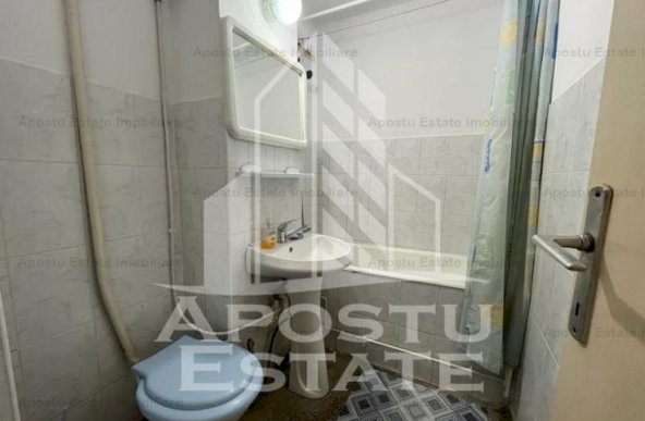 Apartament 2 cameresemidecomandat Zona Piata Doina