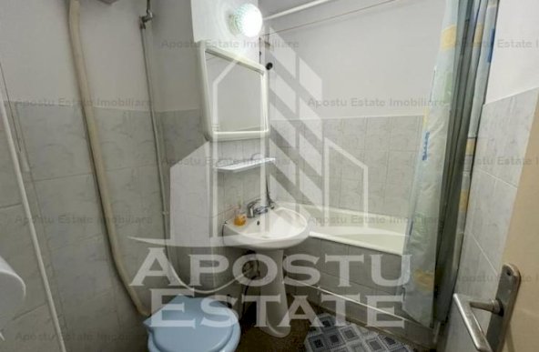 Apartament 2 cameresemidecomandat Zona Piata Doina