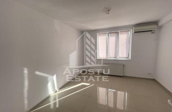 Spatiu comercial de  160 mp, Zona Complexul Studentesc