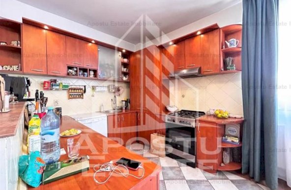 Penthouse pe 3 nivele spatios in zona Odobescu