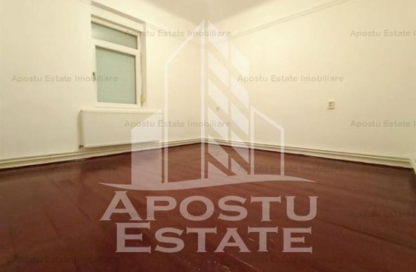 Apartament cu 3 camere la parter, curte individuala, in zona Iosefin