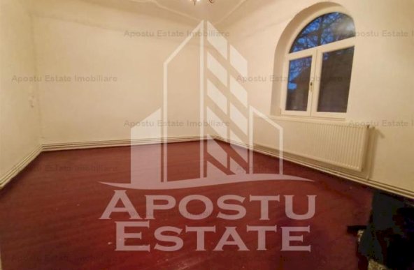 Apartament cu 3 camere la parter, curte individuala, in zona Iosefin