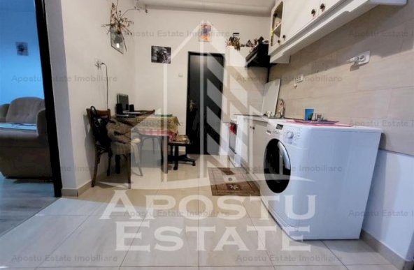 Apartament cu 2 camere, loc de parcare in curte langa Piata Iosefin