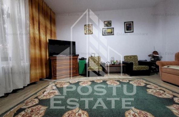 Apartament cu 2 camere, loc de parcare in curte langa Piata Iosefin