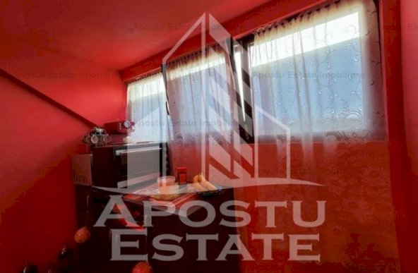 Apartament cu 2 camere decomandat zona Aradului