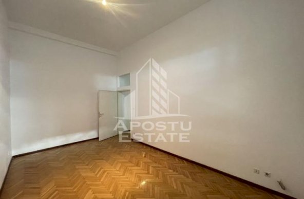 Apartament cu 5 camere, 150mp, Zona Ultracentrala